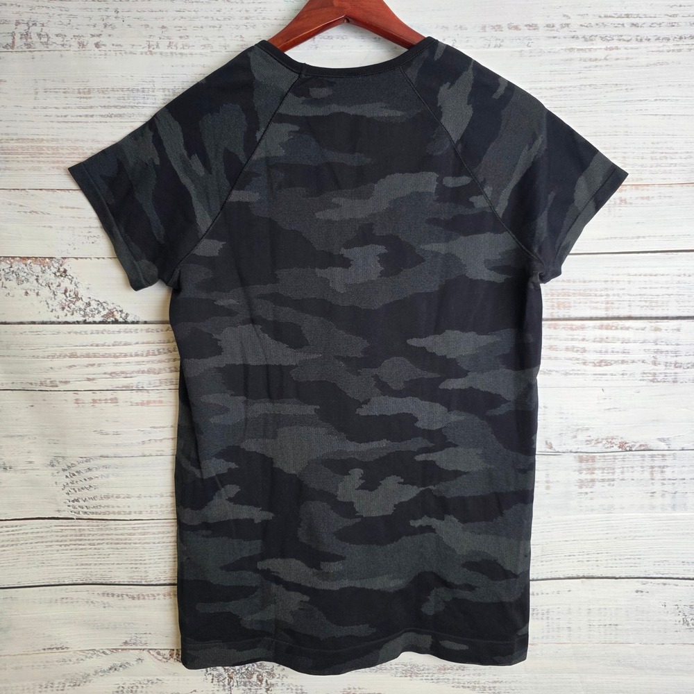 Athleta Momentum Camo Tee Womens Large Black Grey Camouflage Activewear Top - Picture 3 of 8